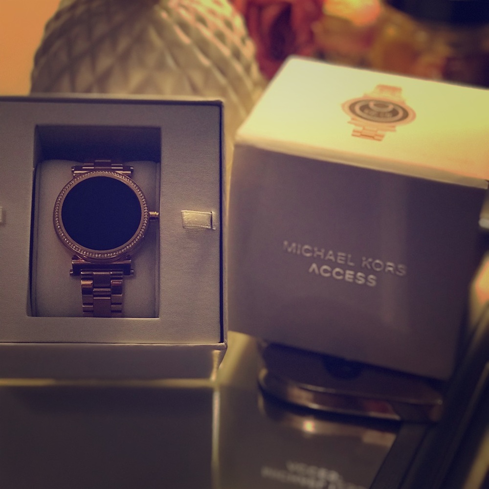 MK smart watch